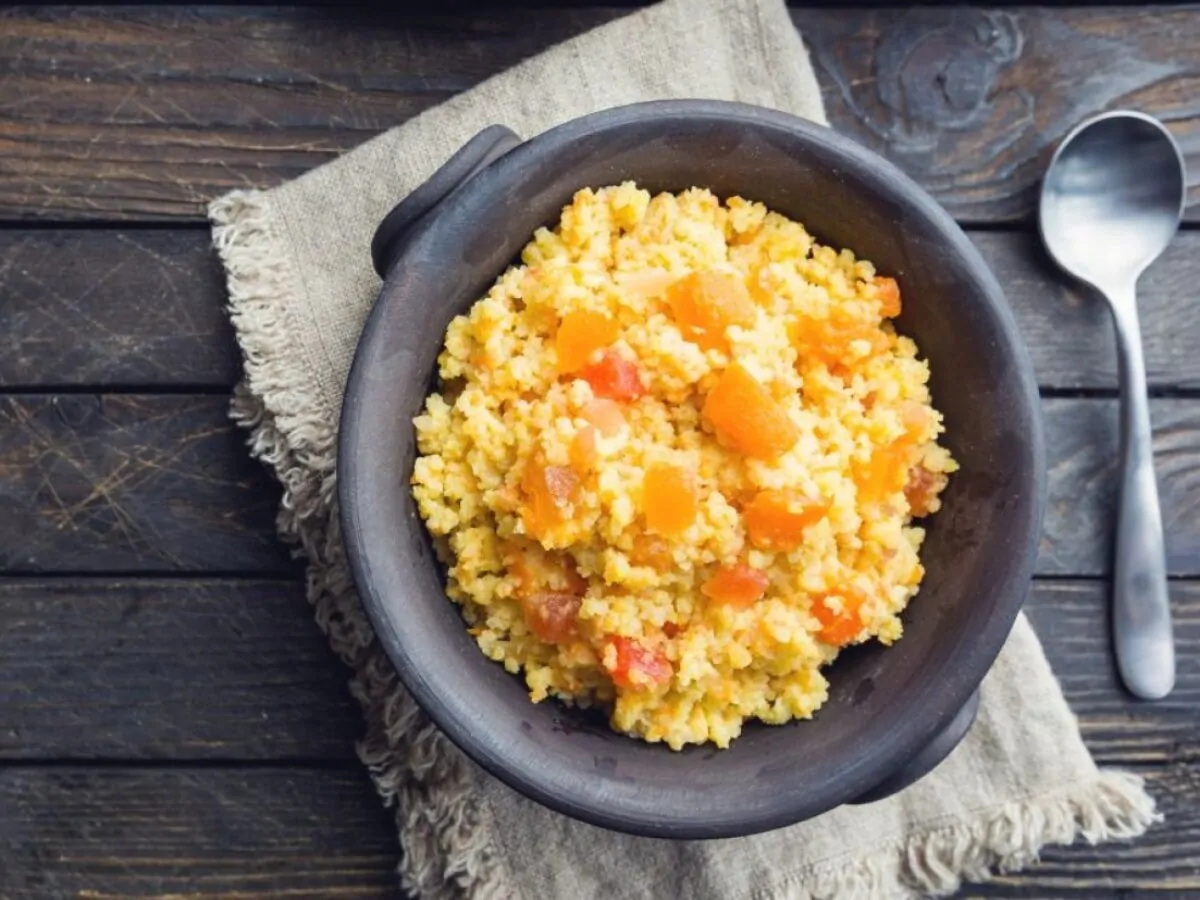 Prosena kaša s sušenim marelicama: Sunčano zlato